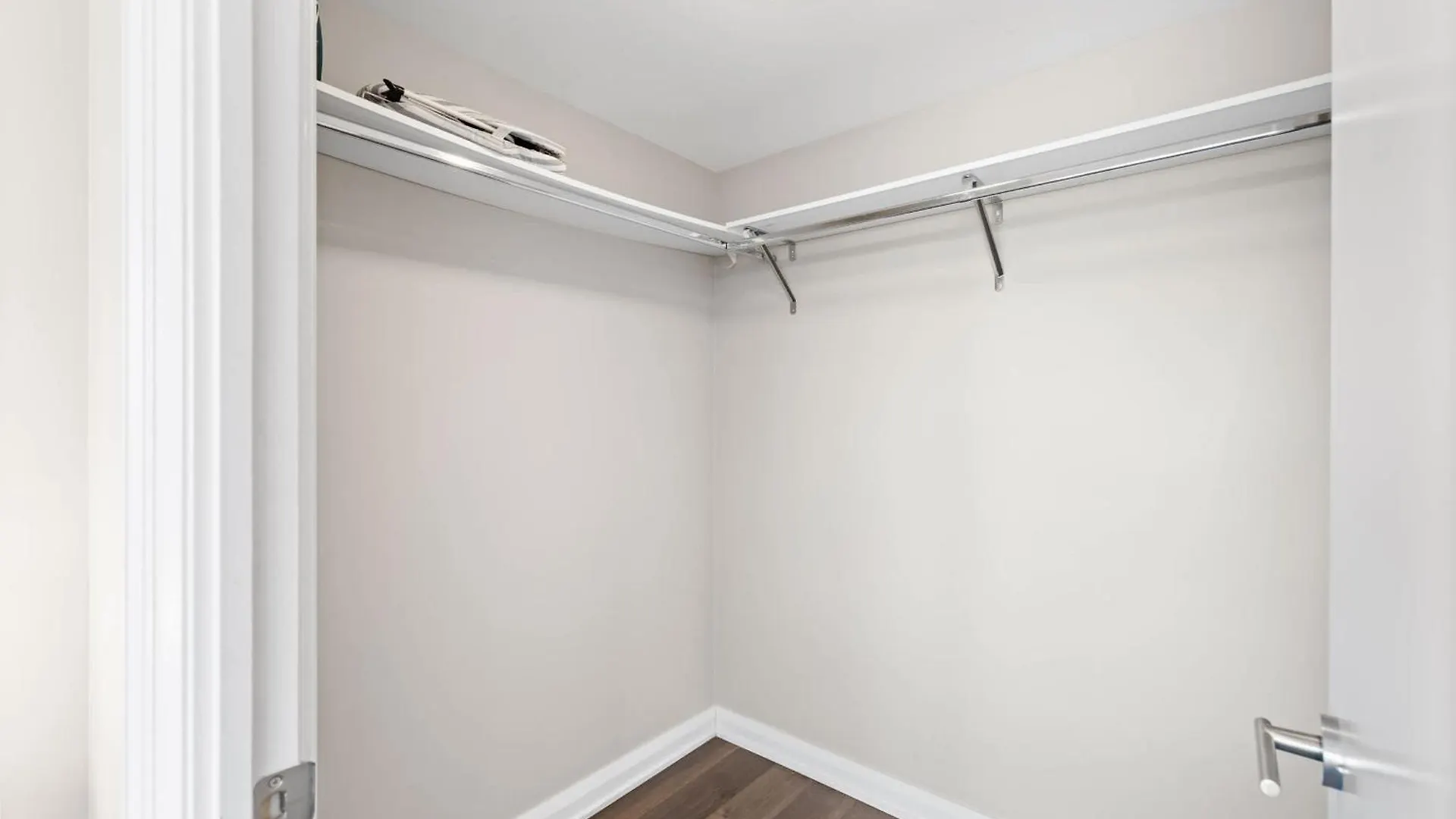Apartment Upscale Yorkville Stay Luxury Condo Parking Toronto
